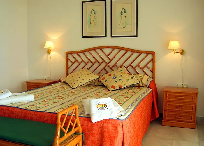 Ona Marina Arpon Apartmanhotel 2*